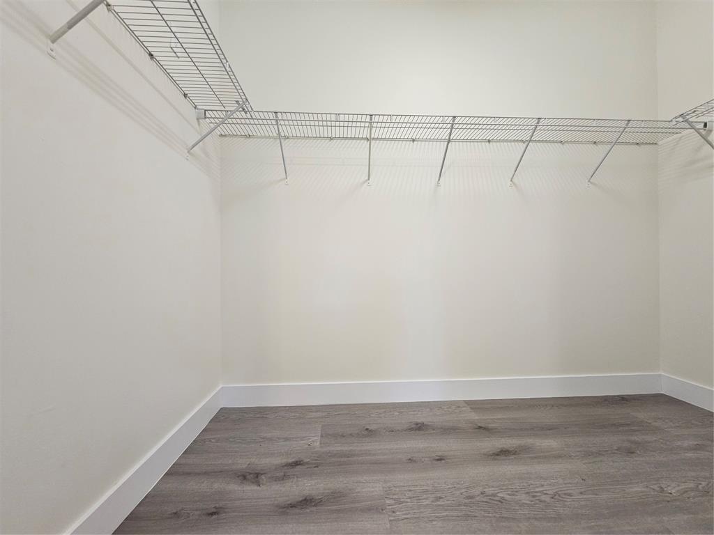 6675 Northwest 103rd Path Doral, FL 33178 - Photo 6 of 22