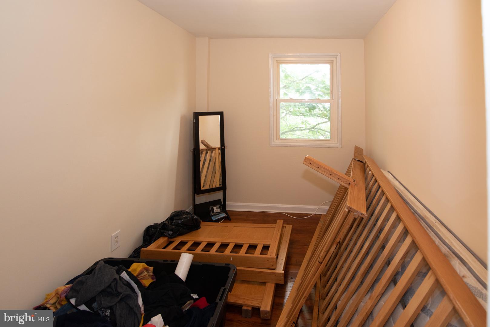 5518 Channing Road Baltimore, MD 21229 - Photo 11 of 33