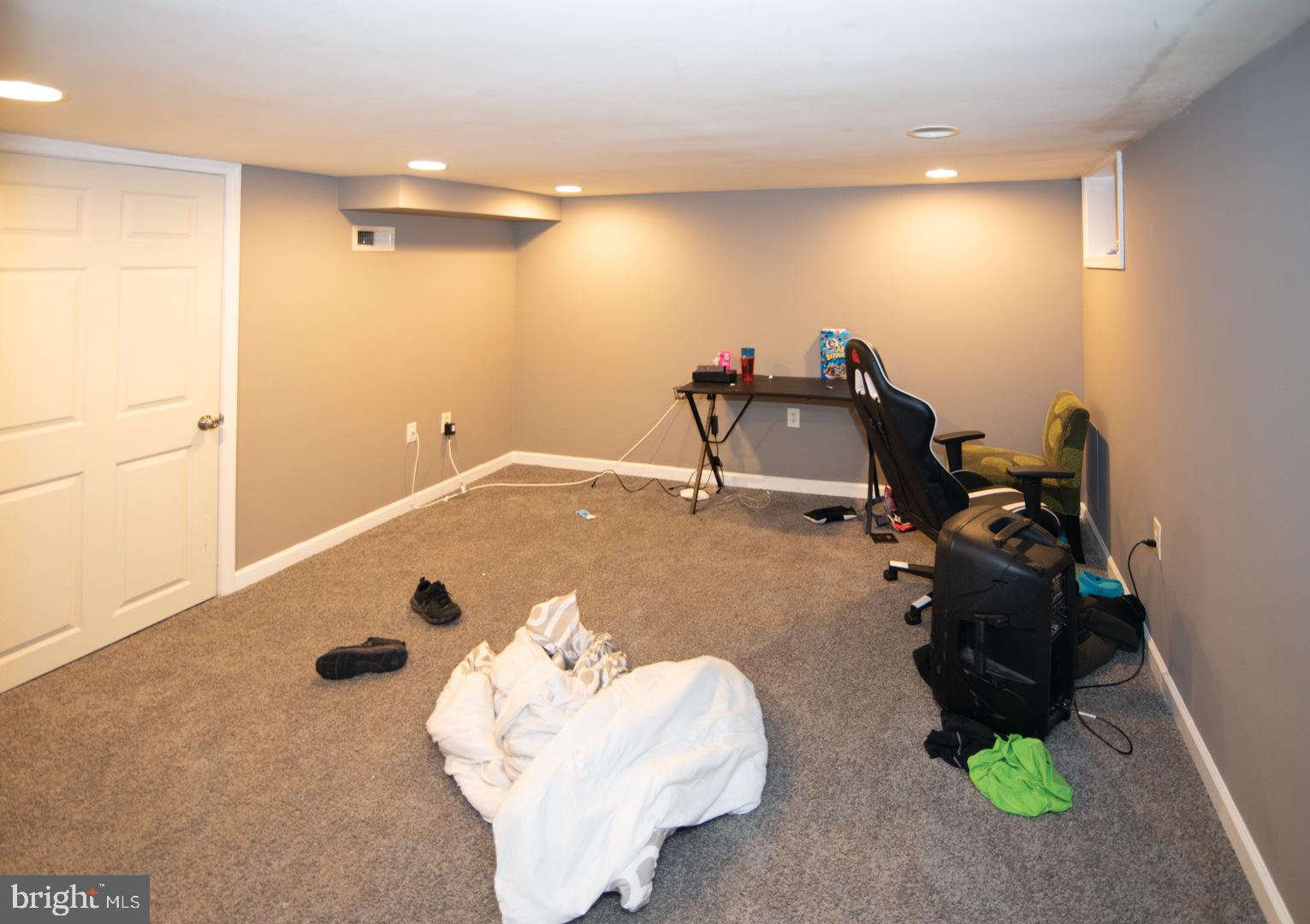 5518 Channing Road Baltimore, MD 21229 - Photo 23 of 33