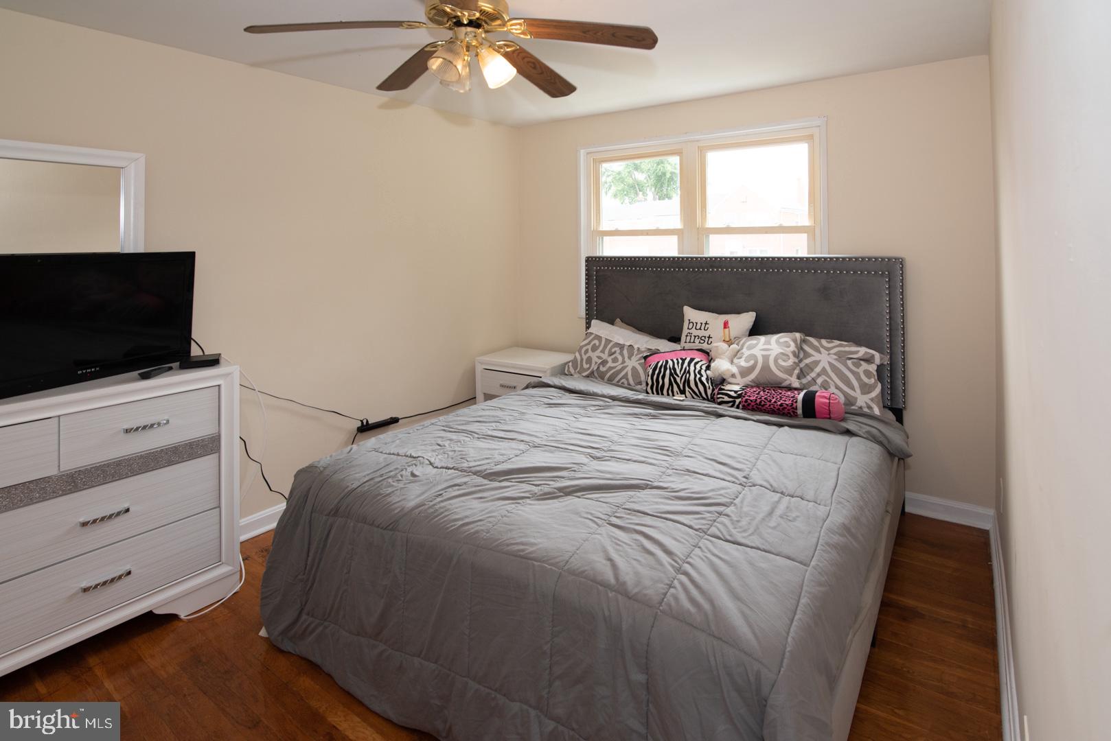 5518 Channing Road Baltimore, MD 21229 - Photo 7 of 33