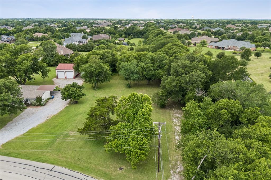 286 West Forest Grove Road Lucas, TX 75002 - Photo 4 of 23 a view of a garden