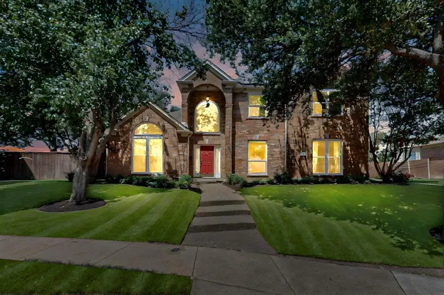 $649,500 | 2221 Everglade Court, Carrollton, TX 75006