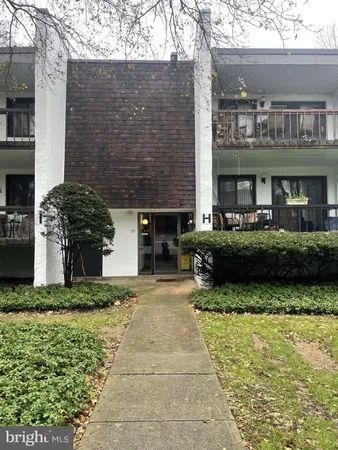 $2,250 | 20 Dougherty Boulevard, Unit H5, Glen Mills, PA 19342