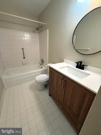 $2,150 | 20 Dougherty Boulevard, Unit H5, Glen Mills, PA 19342