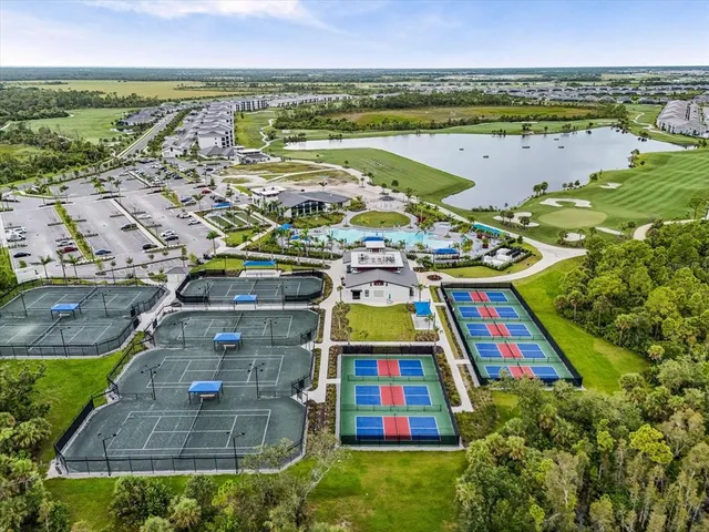 $2,000 | 12320 Wellen Golf Street, Unit 402, Venice, FL 34293