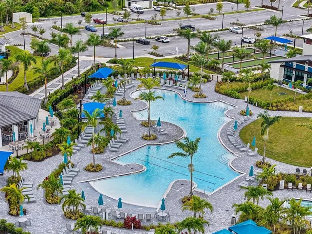 $2,000 | 12320 Wellen Golf Street, Unit 402, Venice, FL 34293