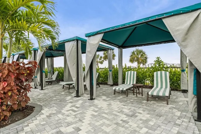 $2,000 | 12320 Wellen Golf Street, Unit 402, Venice, FL 34293