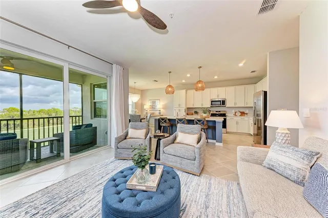 $2,000 | 12320 Wellen Golf Street, Unit 402, Venice, FL 34293