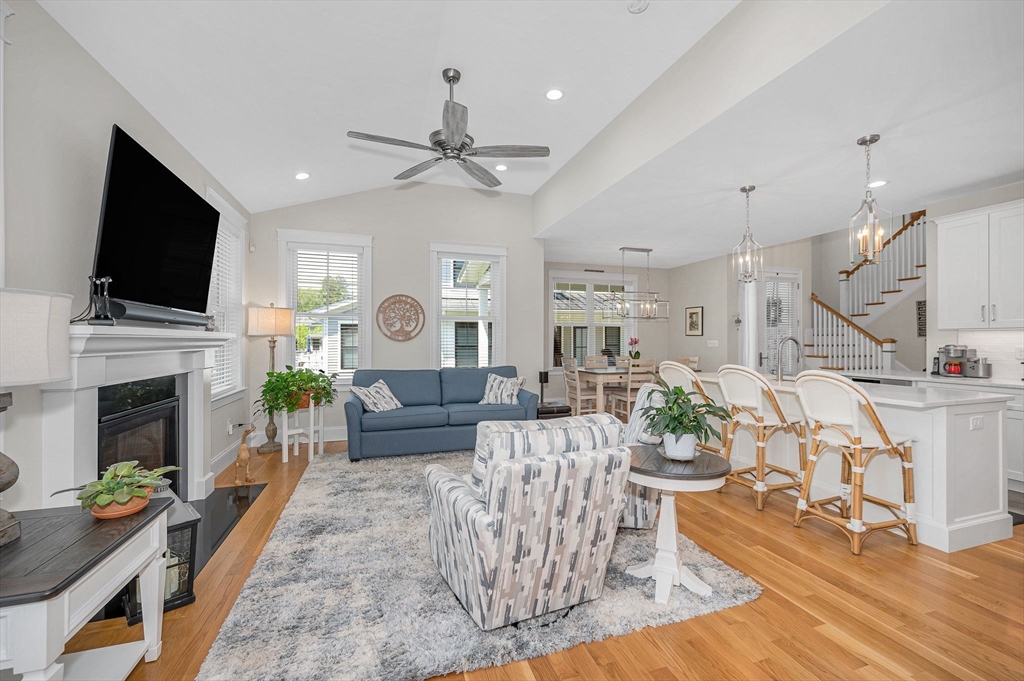 63 Rowell Lane, Unit 63 Middleton, MA 01949 - Photo 4 of 32