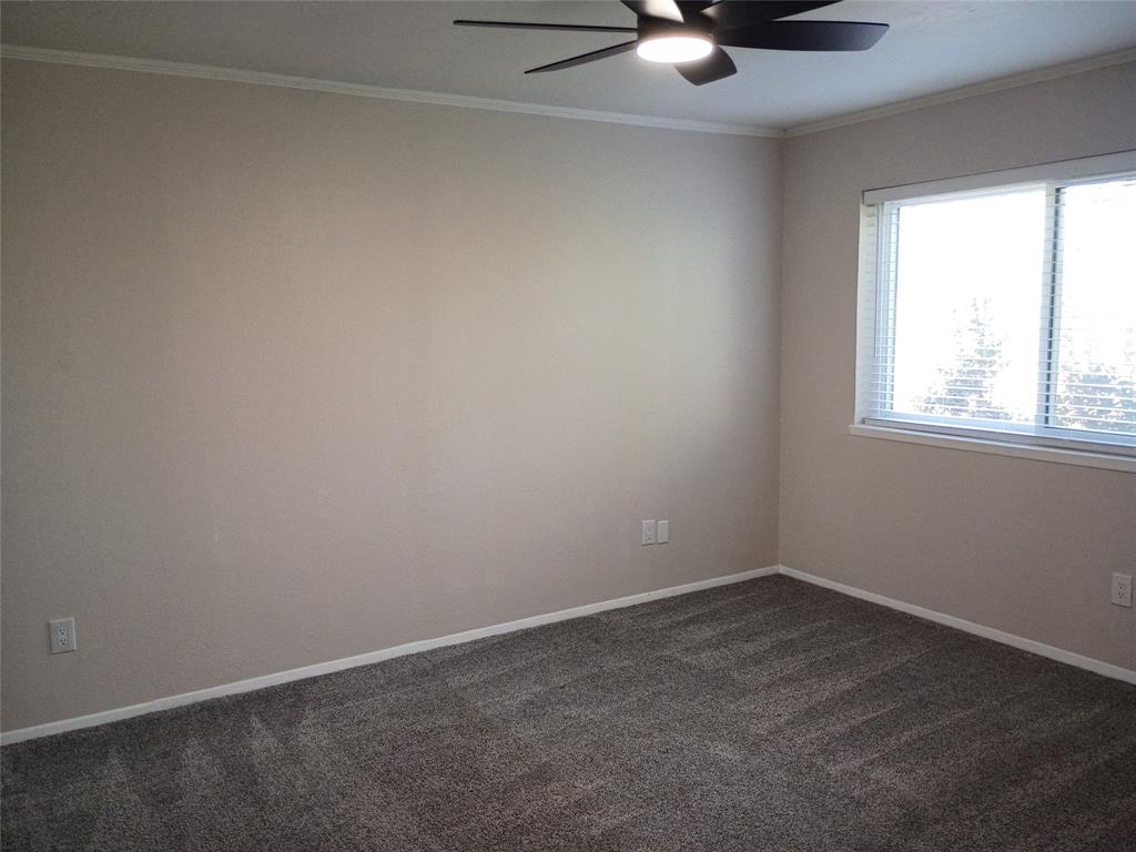 5818 Townshire Road Garland, TX 75044 - Photo 15 of 20