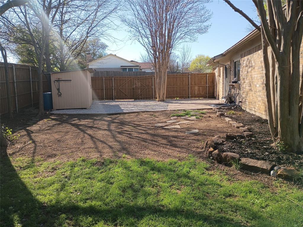 5818 Townshire Road Garland, TX 75044 - Photo 17 of 20