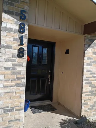 $2,495 | 5818 Townshire Road, Garland, TX 75044