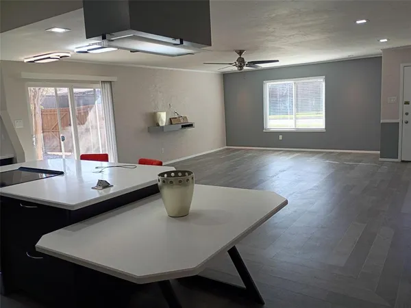 $2,495 | 5818 Townshire Road, Garland, TX 75044