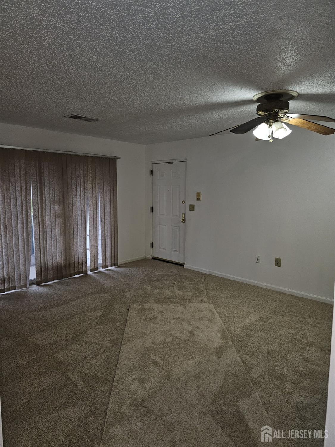 414 Edpas Road New Brunswick, NJ 08901 - Photo 4 of 11 a view of an empty room