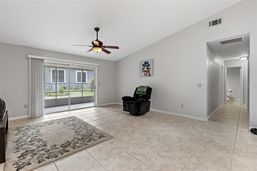 364 Northwest 48th Boulevard, Unit K Gainesville, FL 32607 - Photo 6 of 24