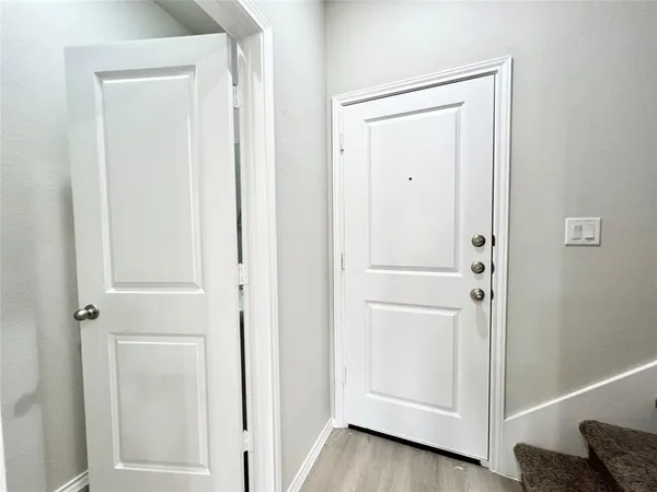 $1,875 | 3501 East Renfro Street, Unit 416, Burleson, TX 76028