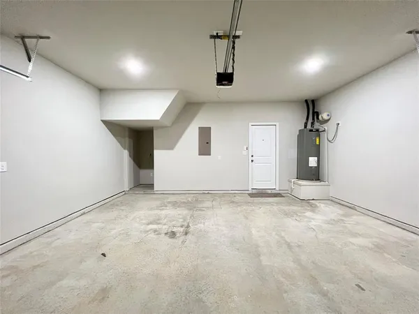 $1,875 | 3501 East Renfro Street, Unit 416, Burleson, TX 76028
