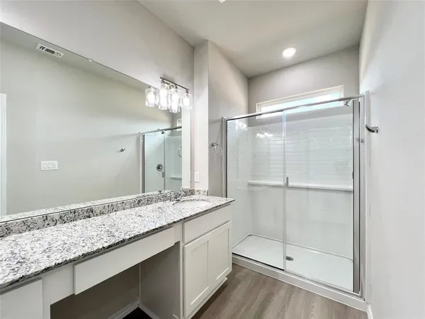 $1,875 | 3501 East Renfro Street, Unit 416, Burleson, TX 76028