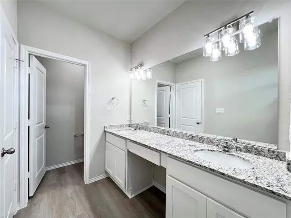 $1,875 | 3501 East Renfro Street, Unit 416, Burleson, TX 76028