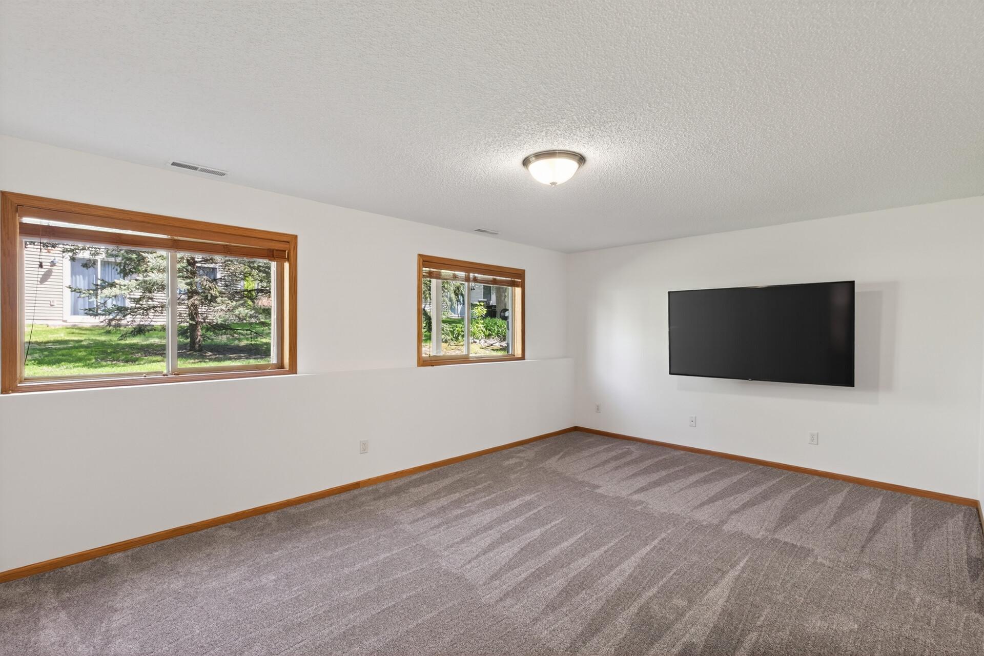 8405 Cedarview Circle Savage, MN 55378 - Photo 12 of 17