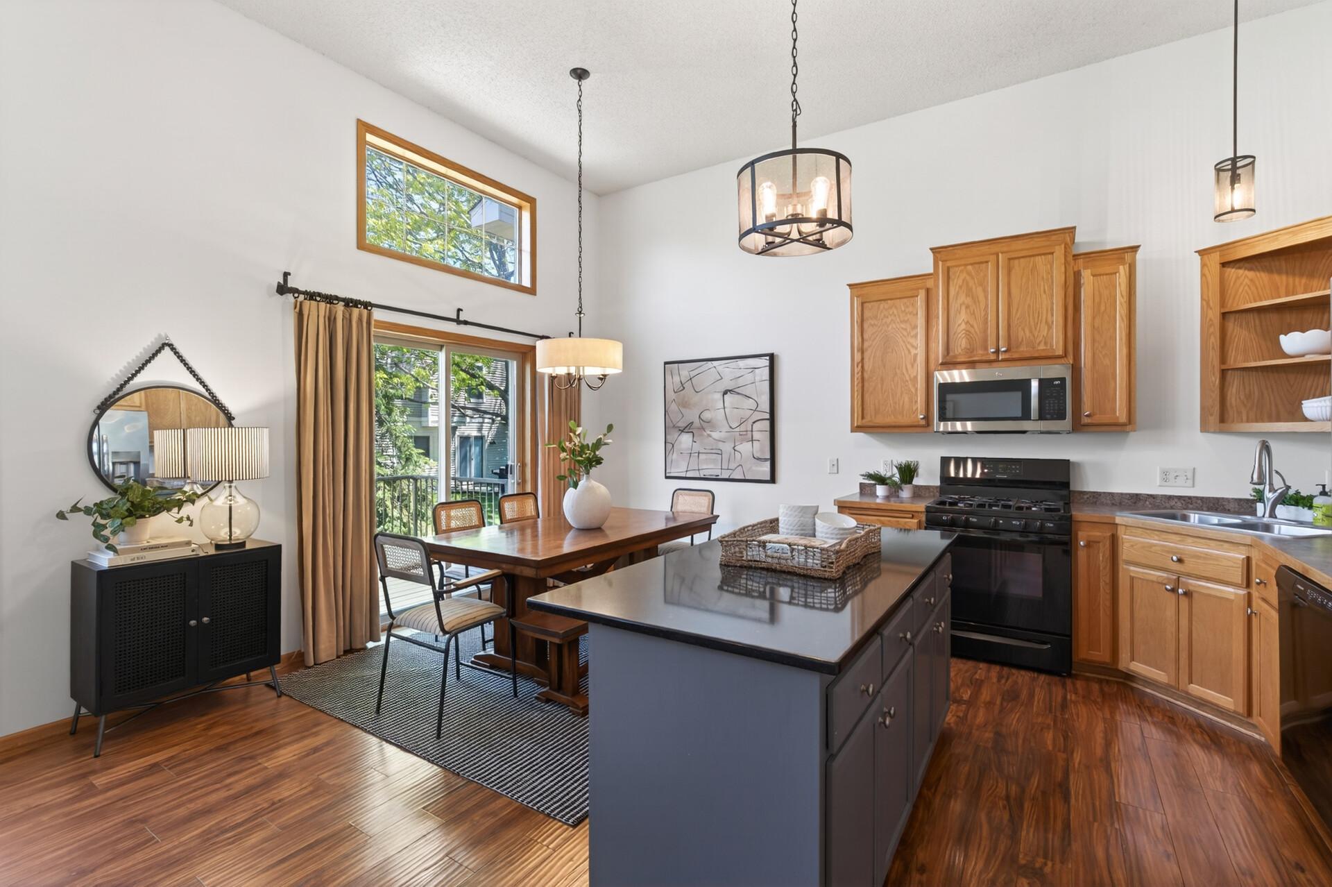 8405 Cedarview Circle Savage, MN 55378 - Photo 5 of 17