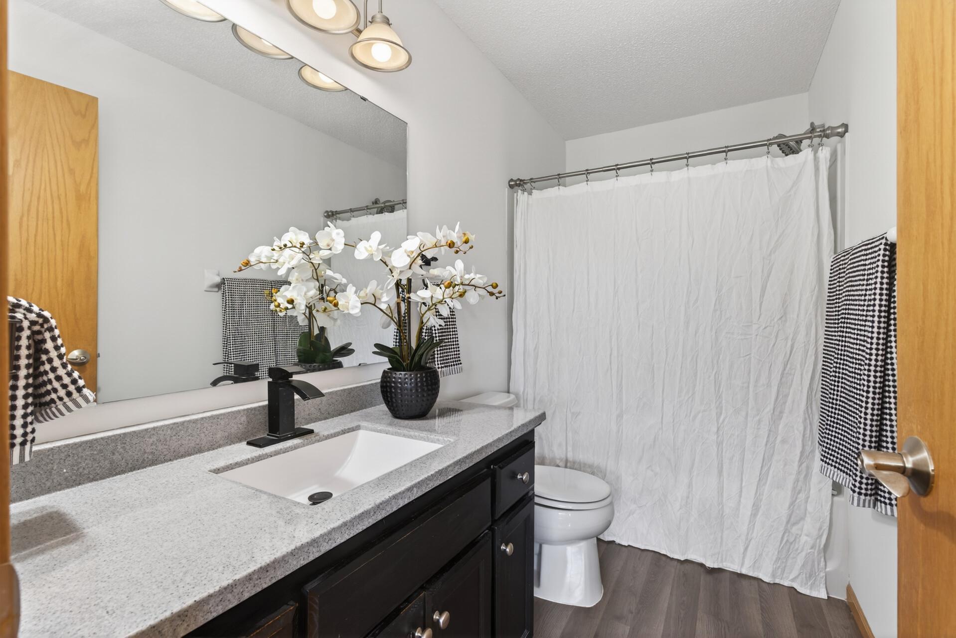 8405 Cedarview Circle Savage, MN 55378 - Photo 8 of 17