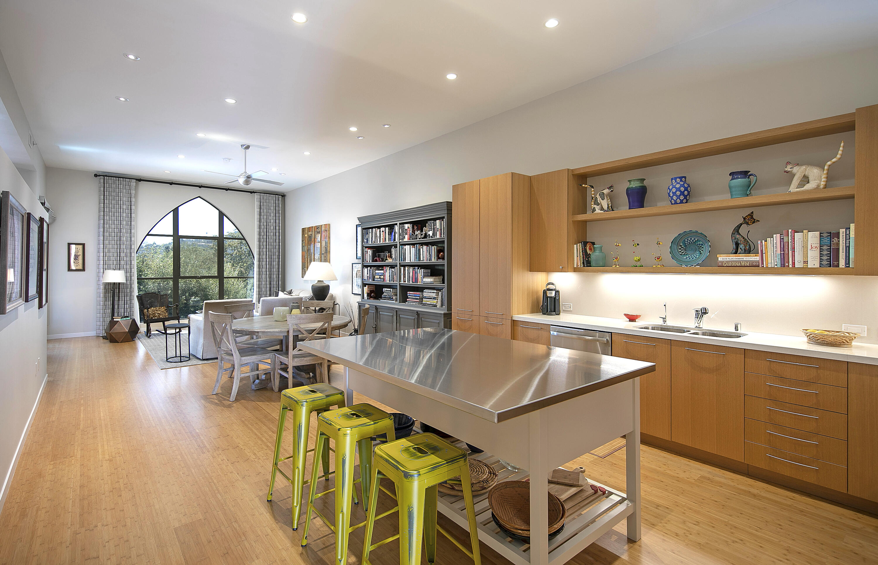 401 Chapala Street, Unit 312 Santa Barbara, CA 93101 - Photo 13 of 14 Open floorplan with high ceilings