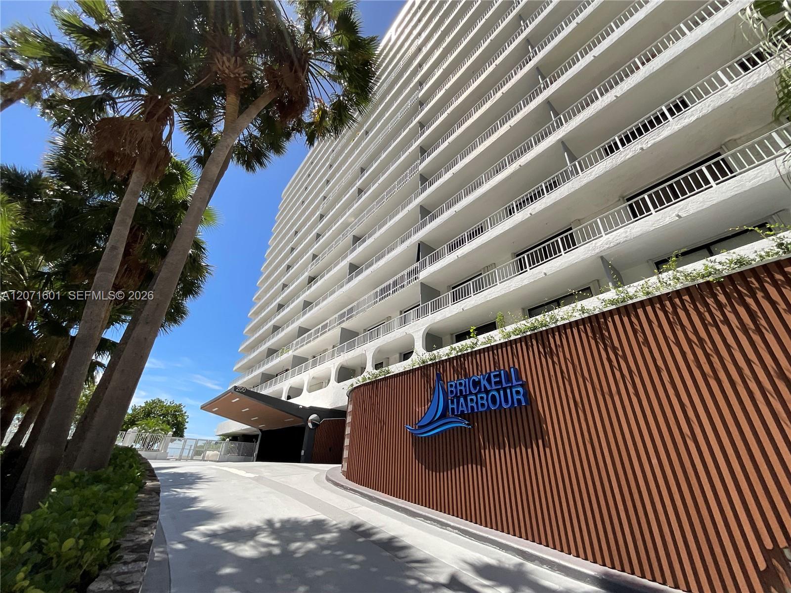 200 Southeast 15th Road, Unit PHB Miami, FL 33129 - Photo 66 of 71 Gallery Image 66