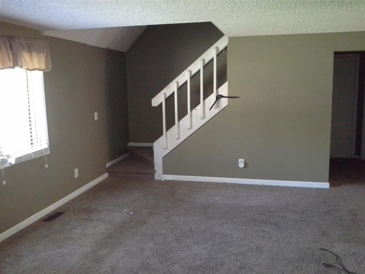 1407 Ripley Road Linden, MI 48451 - Photo 6 of 14 31382140-5.JPG