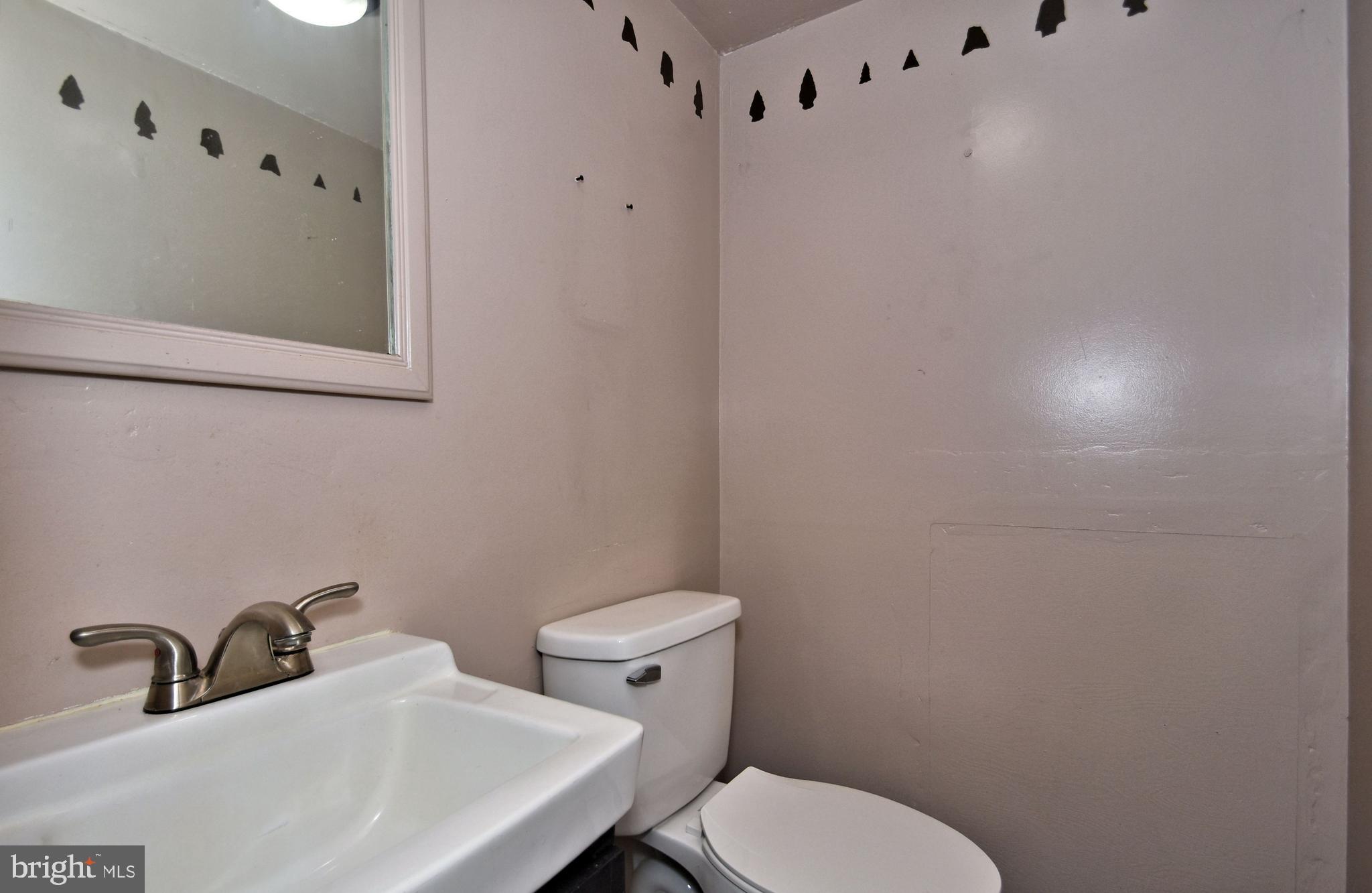 926 Andover Road Lansdale, PA 19446 - Photo 24 of 29 Powder Room