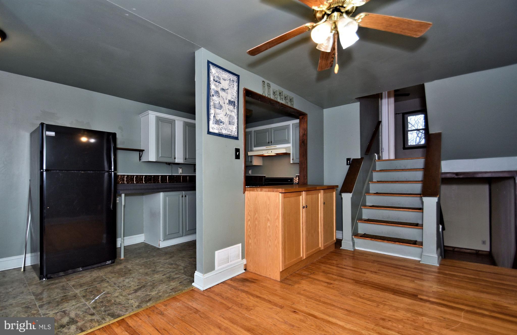 926 Andover Road Lansdale, PA 19446 - Photo 5 of 29 Kitchen/Dining Room