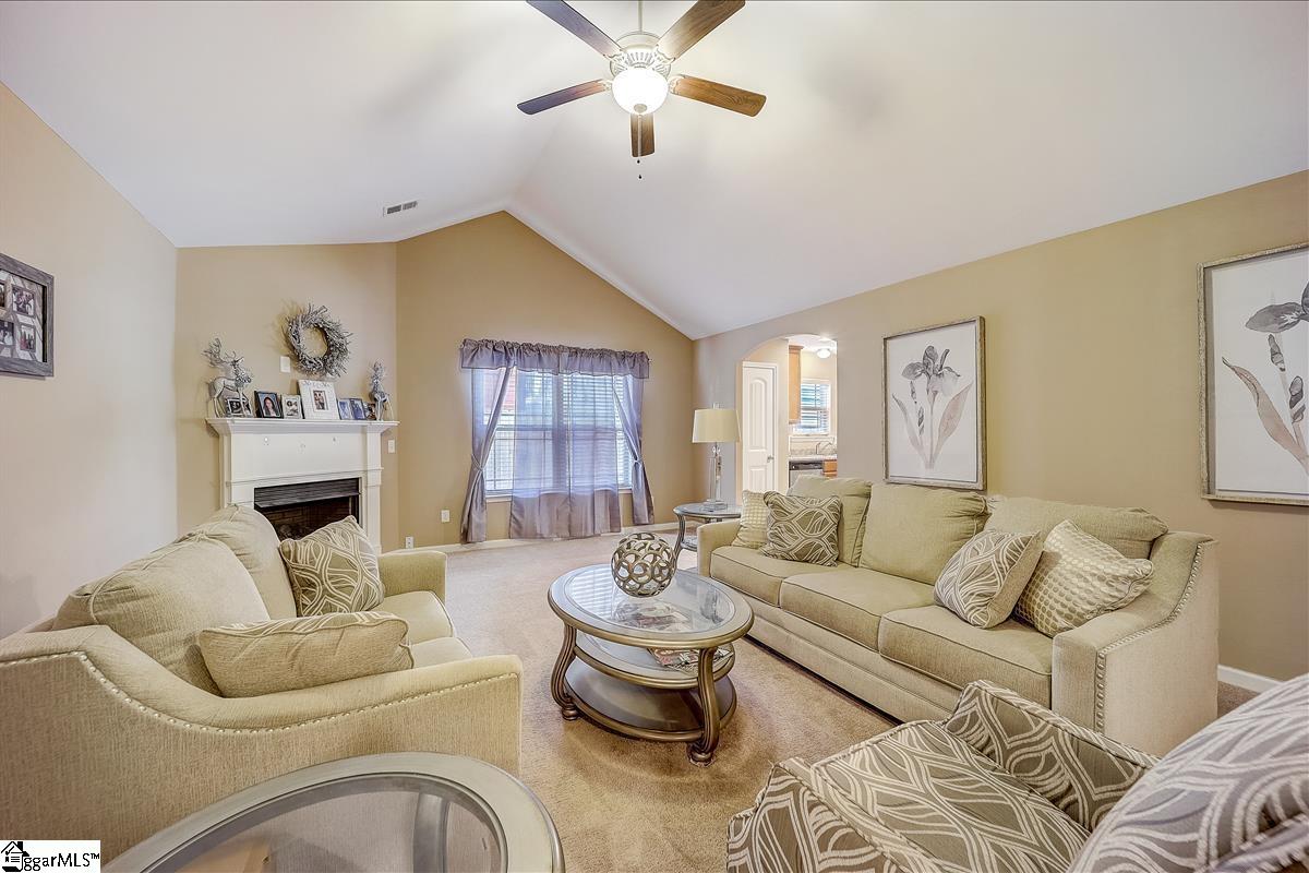 161 Tiara Ridge Lane Duncan, SC 29334 - Photo 6 of 23 Gallery Image 6
