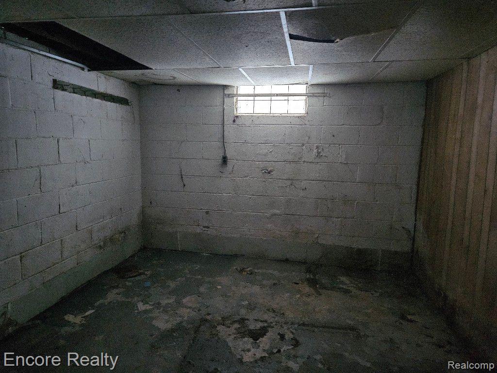 9039 Rutland Street Detroit, MI 48228 - Photo 18 of 19 Gallery Image 18