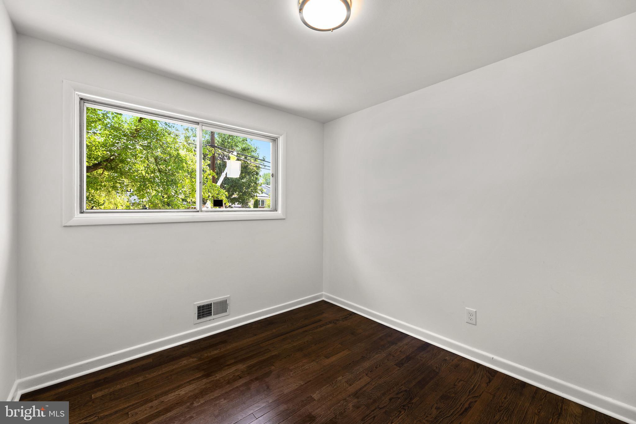 4303 Havard Street Silver Spring, MD 20906 - Photo 16 of 31 Bedroom