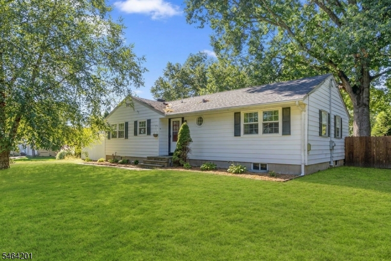 16 Dayton Road Flemington, NJ 08822 - Photo 1 of 36 Gallery Image 1