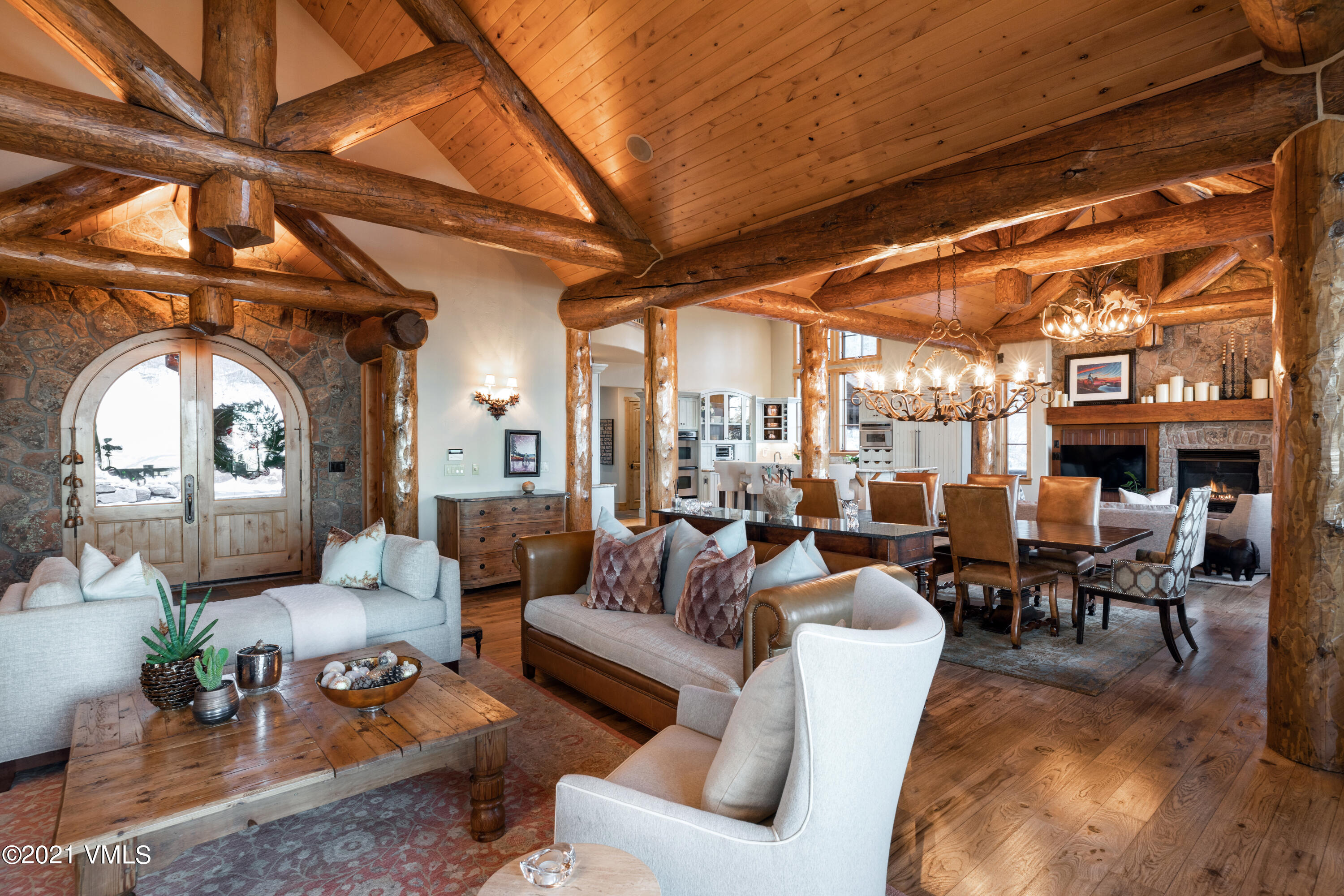 134 Jouflas Ranch Road Wolcott, CO 81655 - Photo 5 of 19 134_jouflas_ranch_interior_living_b