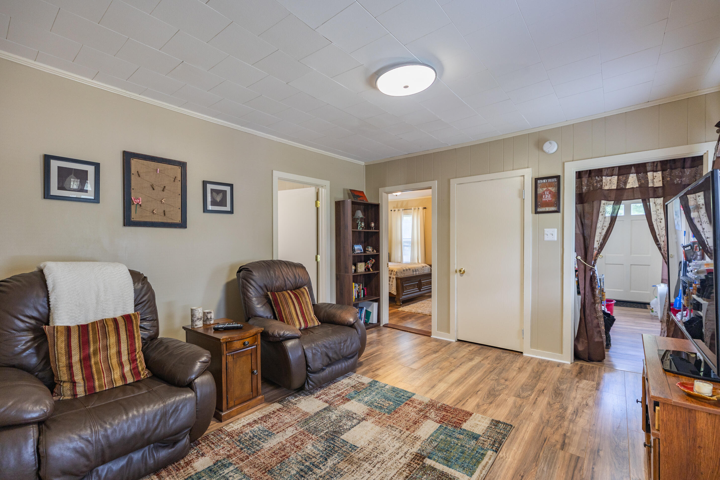 4 Pinewoods Road Lisbon, ME 04250 - Photo 12 of 34 living room