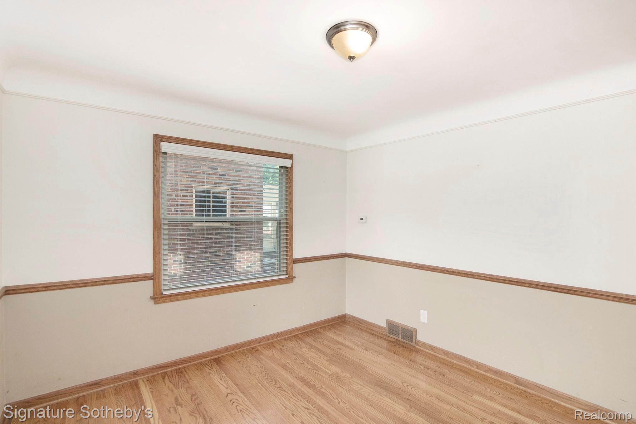 1964 Prestwick Road Grosse Pointe, MI 48236 - Photo 11 of 37 BPG_1771.jpg