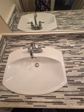 a close view of sink