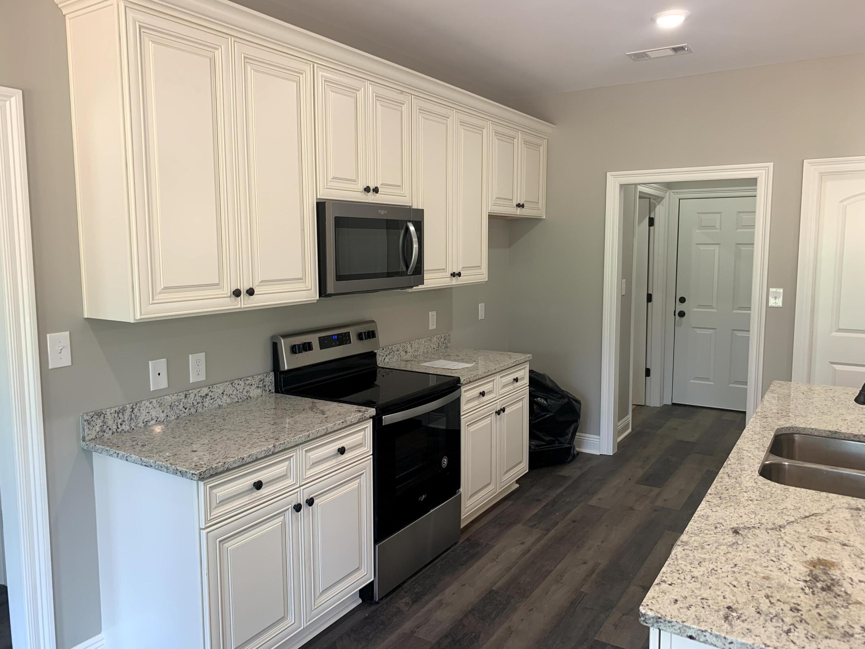17075 Old Joe Moran Road Kiln, MS 39556 - Photo 3 of 25 Kitchen