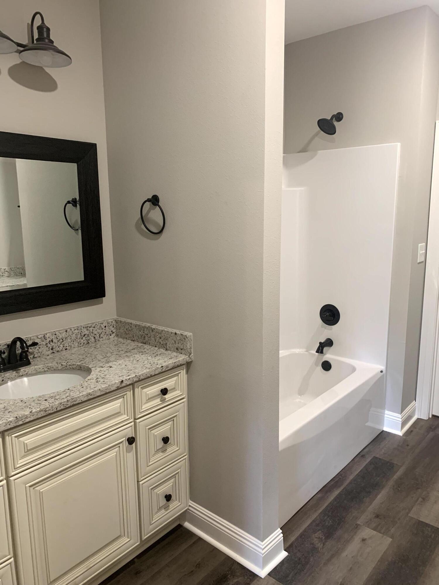 17075 Old Joe Moran Road Kiln, MS 39556 - Photo 8 of 25 Master Bathroom