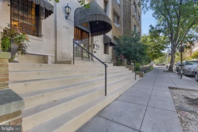 $420,000 | 2707 Adams Mill Road Northwest, Unit 205, Washington, DC 20009