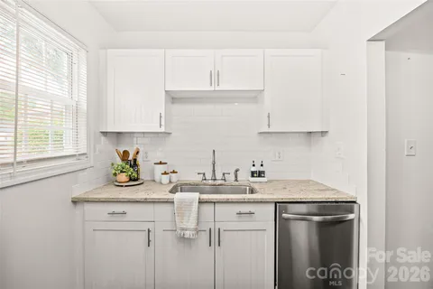 $399,000 | 1562 Pecan Avenue, Charlotte, NC 28205