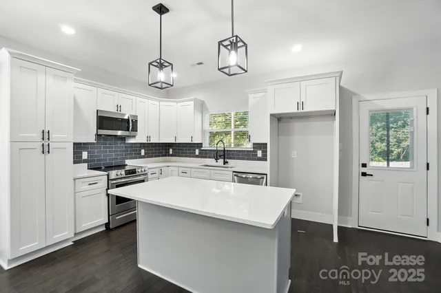 $2,400 | 3404 Reid Avenue, Charlotte, NC 28208