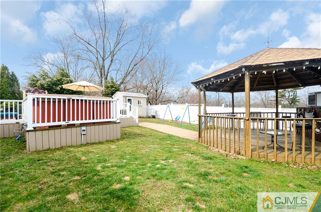 19 Rutgers Road Old Bridge, NJ 08859 - Photo 22 of 25 a view of a backyard with a garden