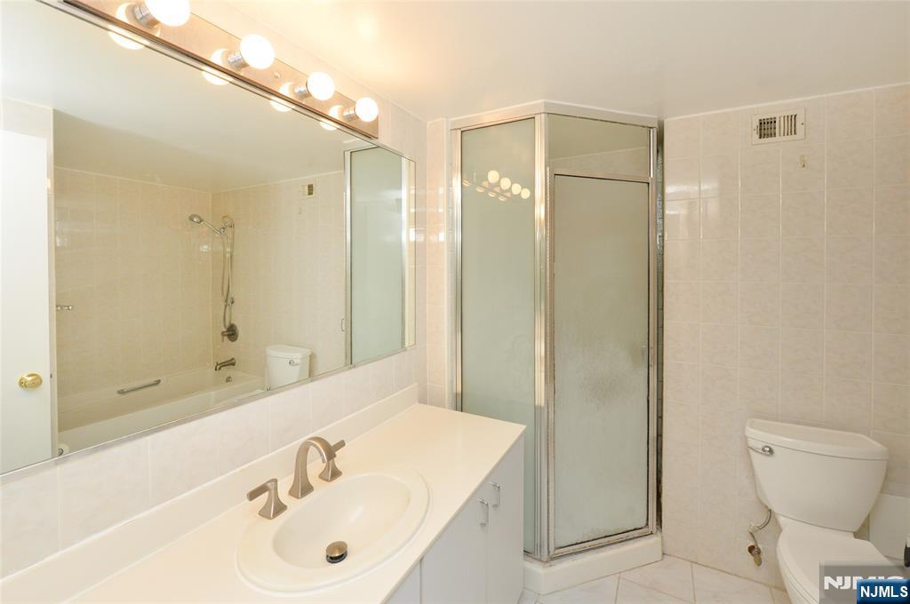 1077 River, Unit PH6 Edgewater, NJ 07020 - Photo 11 of 21