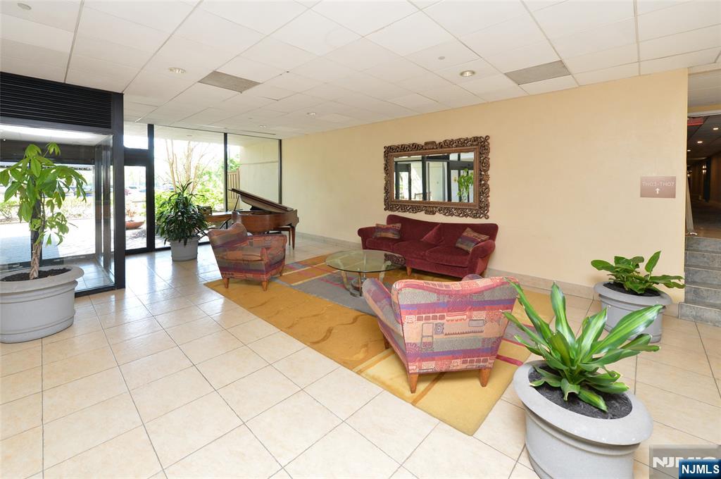 1077 River, Unit PH6 Edgewater, NJ 07020 - Photo 21 of 21