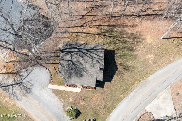 $219,000 | 100 Sioux Lane, Byrdstown, TN 38549