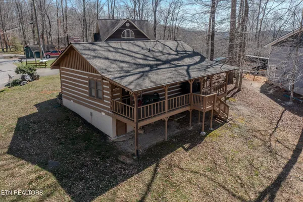 $219,000 | 100 Sioux Lane, Byrdstown, TN 38549