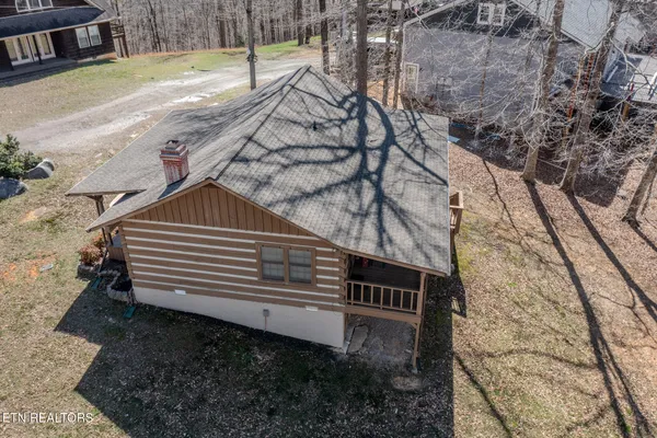 $219,000 | 100 Sioux Lane, Byrdstown, TN 38549